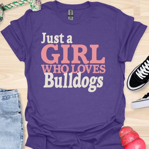 Just a girl who loves bulldogs - V9 - Blocky T-Shirt